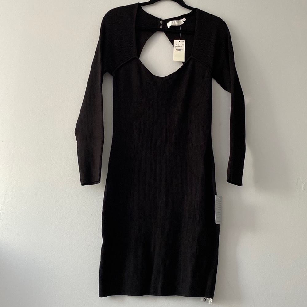NWT ASTR the label black long sleeve sweater dress size L